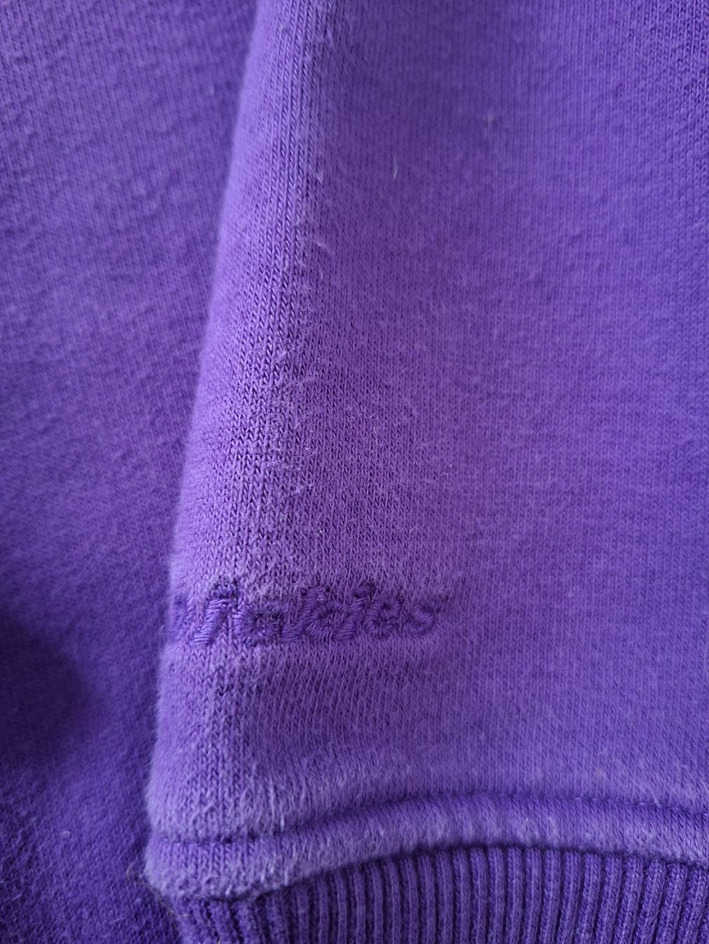 Pullover & Sweatshirts: Hoodie violet en coton avec capuche – Gebraucht aus Renens VD von ser_j2fn 4