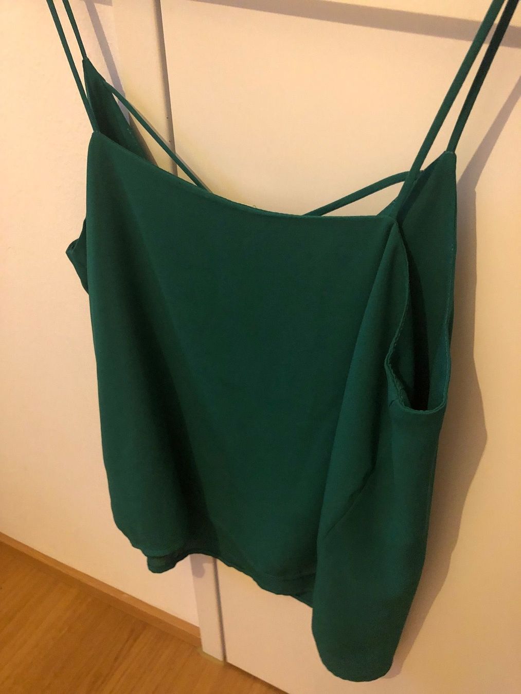 Top: Grünes Top – Usato da Zürich venduto da cha_7n8s 2