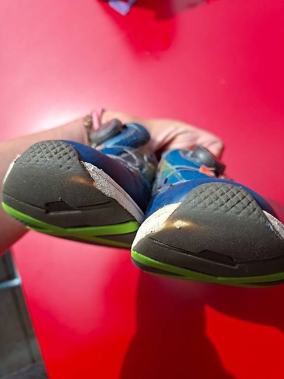 Schuhe für Jungen: Turnschuhe Vado und Schuhe Bisgaard - Grösse 30 – Gebraucht aus Winterthur von heldin_nr10 2
