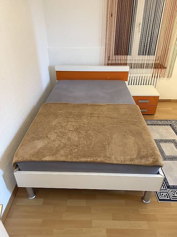 Letti: Bett mit Nachttisch – Usato da Winterthur venduto da lum_nk7g