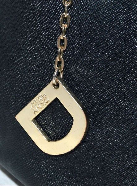 DKNY Borse da donna: Tasche  / Sac à bandoulière DKNY – Usato da Collonges venduto da Auganien 3