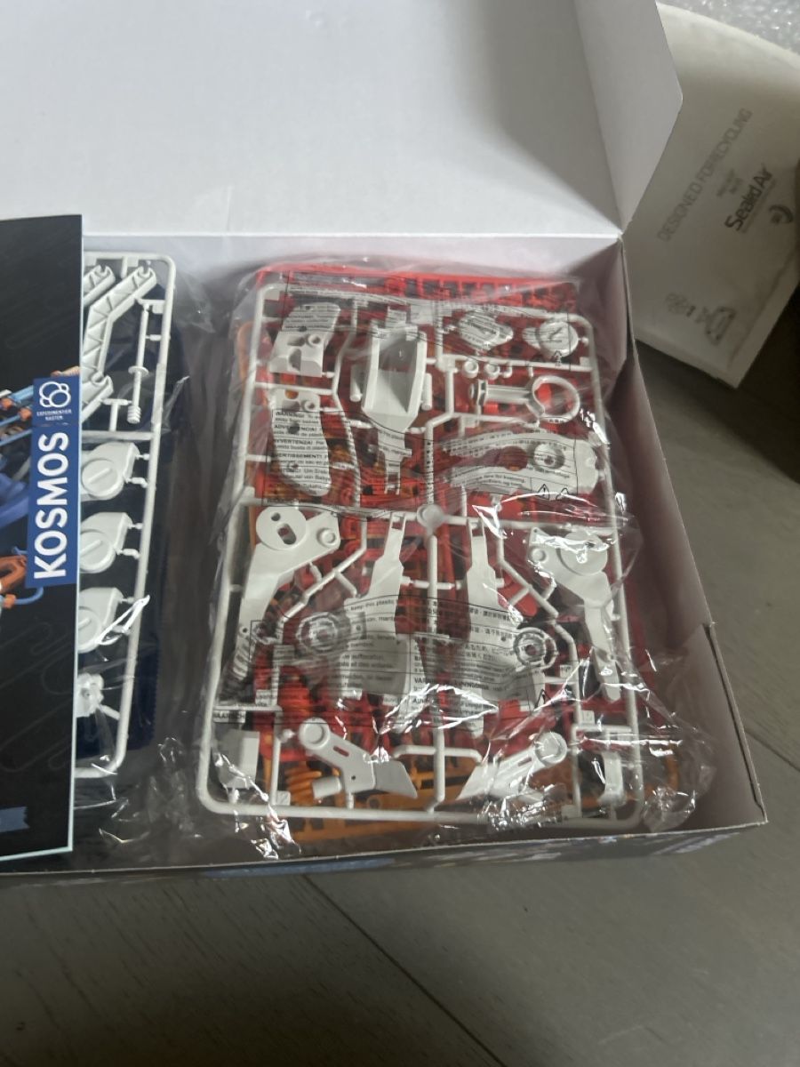 Kosmos Giocattoli: Kosmos Cyborg Hand - Hydraulik Experimentierkasten! – Nuovo (secondo la descrizione) da Wallisellen venduto da mabol_29 2