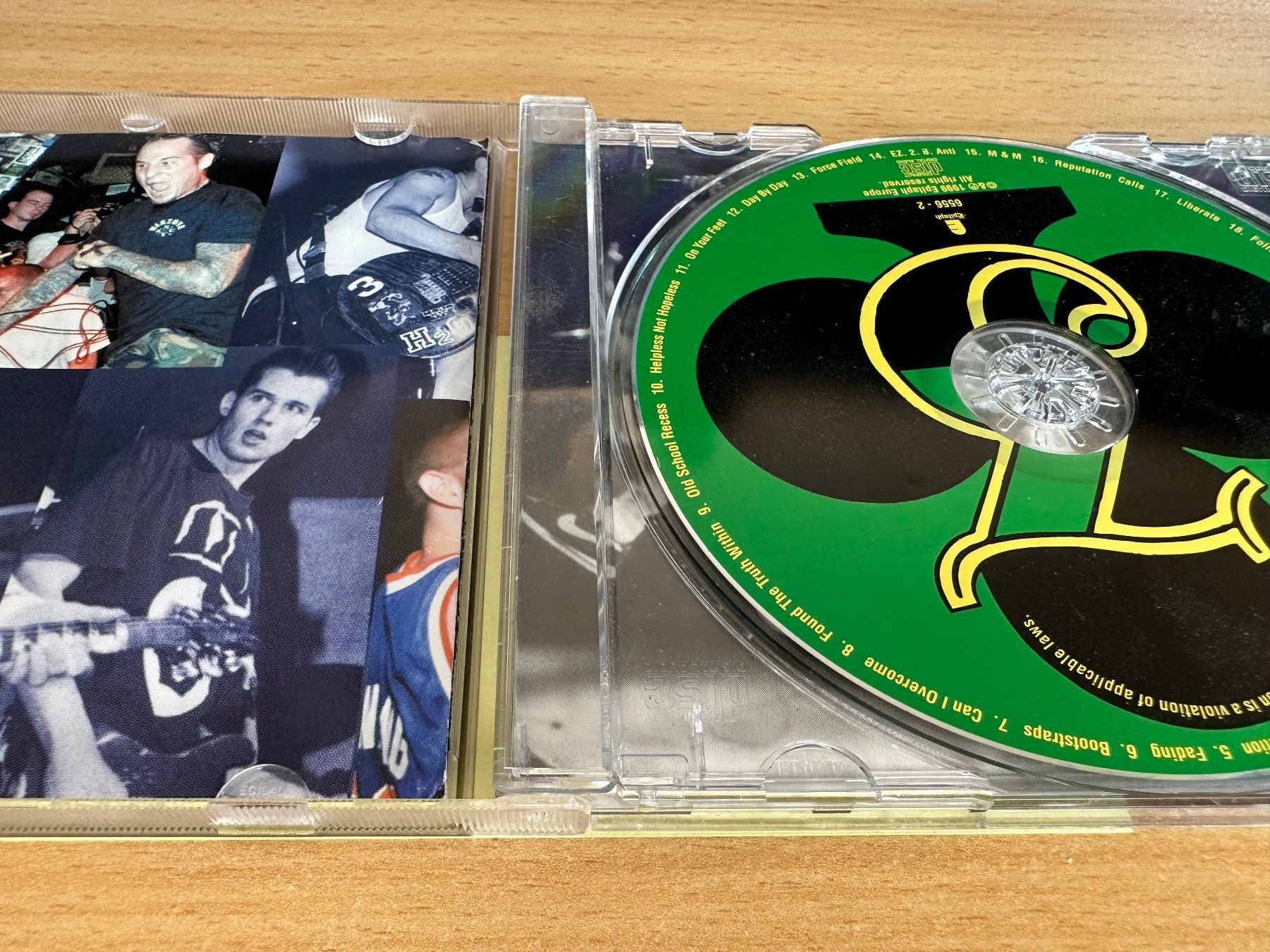 CD: H2O – F.T.T.W. – Usato da Rikon im Tösstal venduto da Alpenmutz 2
