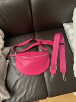 Schöne pinke Bauchtasche Leder