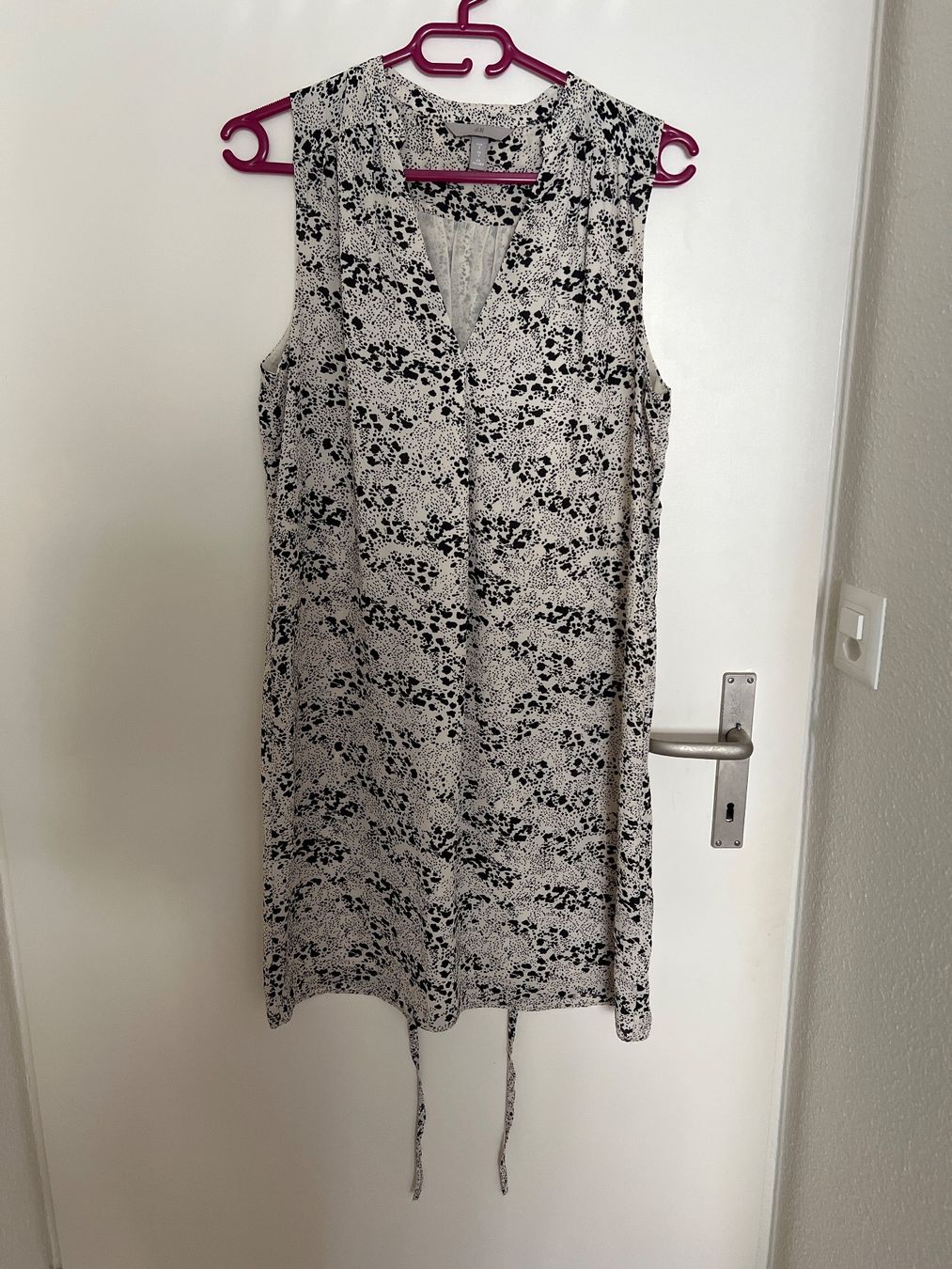 H&M Kleider: Kleid H&M EUR S – Gebraucht aus Horgen von linuxrp