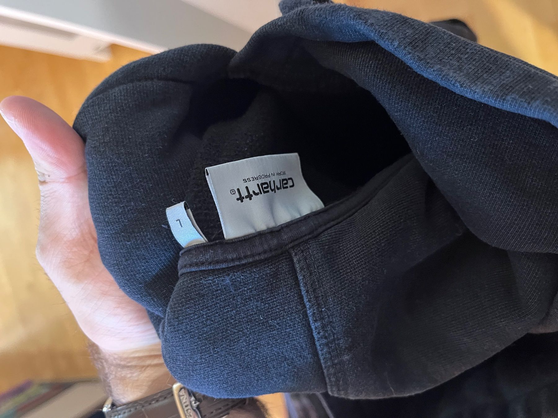 Carhartt Maglioni & Felpe: Carharrt Hoodie L – Usato da Treyvaux venduto da afa_7zpz 1