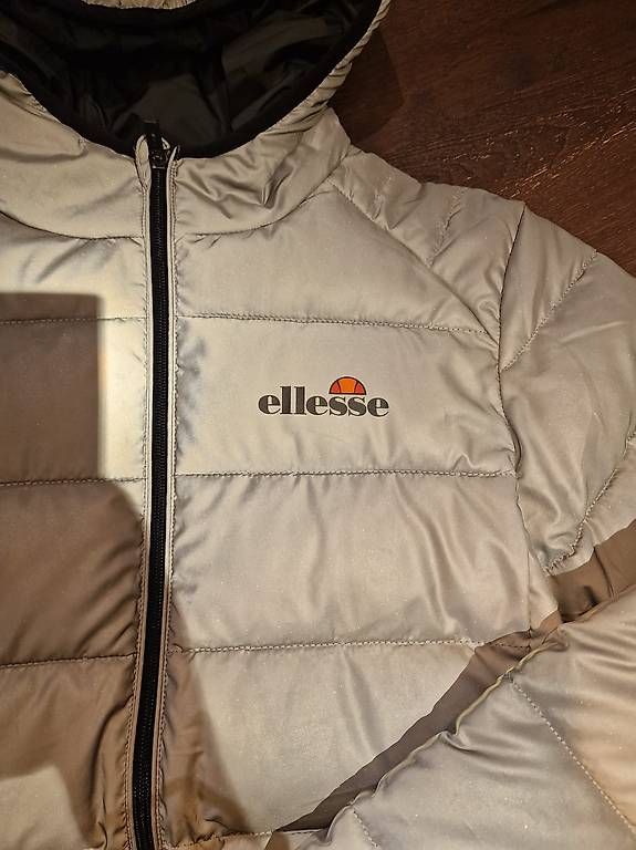 Giacche: Neue reflektierende Jacke Ellesse – Usato da Walkringen venduto da peg_8vs2