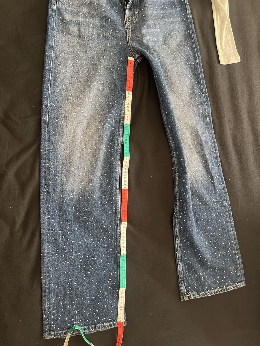 Kleiderpakete: Jeans mit Strasssteinen + glitzernde Top – Neu (gemäss Beschreibung) aus Olten von sae_82z2 2