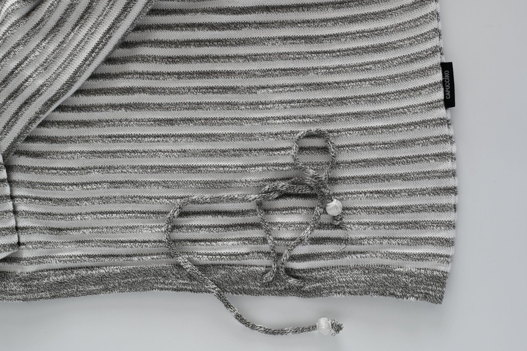 Maglioni & Felpe: Capuccino Pullover, gestreift, grau/weiss, Gr. 36, Top! – Usato da Dürnten venduto da pema28 5