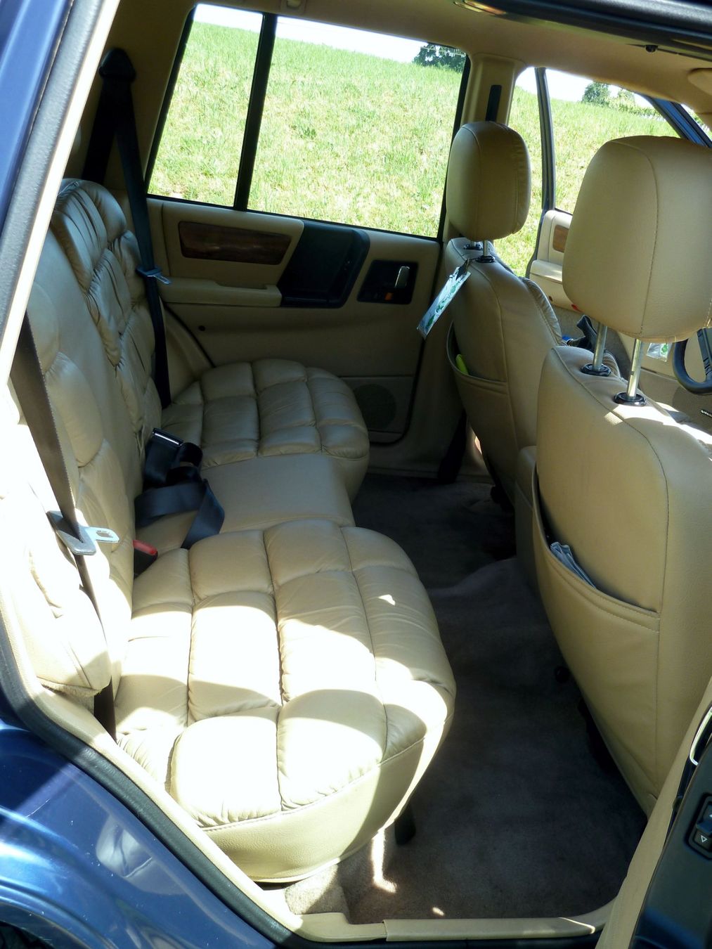 Jeep Automobili: JEEP Grand Cherokee 5.2 V8 – Usato da Salmsach venduto da my-fair-lady 5