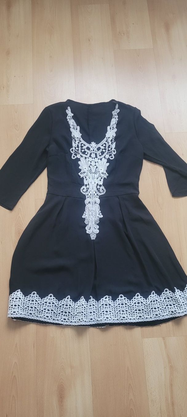 Vestiti: Schönes Kleid Gr. L – Nuovo (secondo la descrizione) da Schöfflisdorf venduto da cri_8gn5