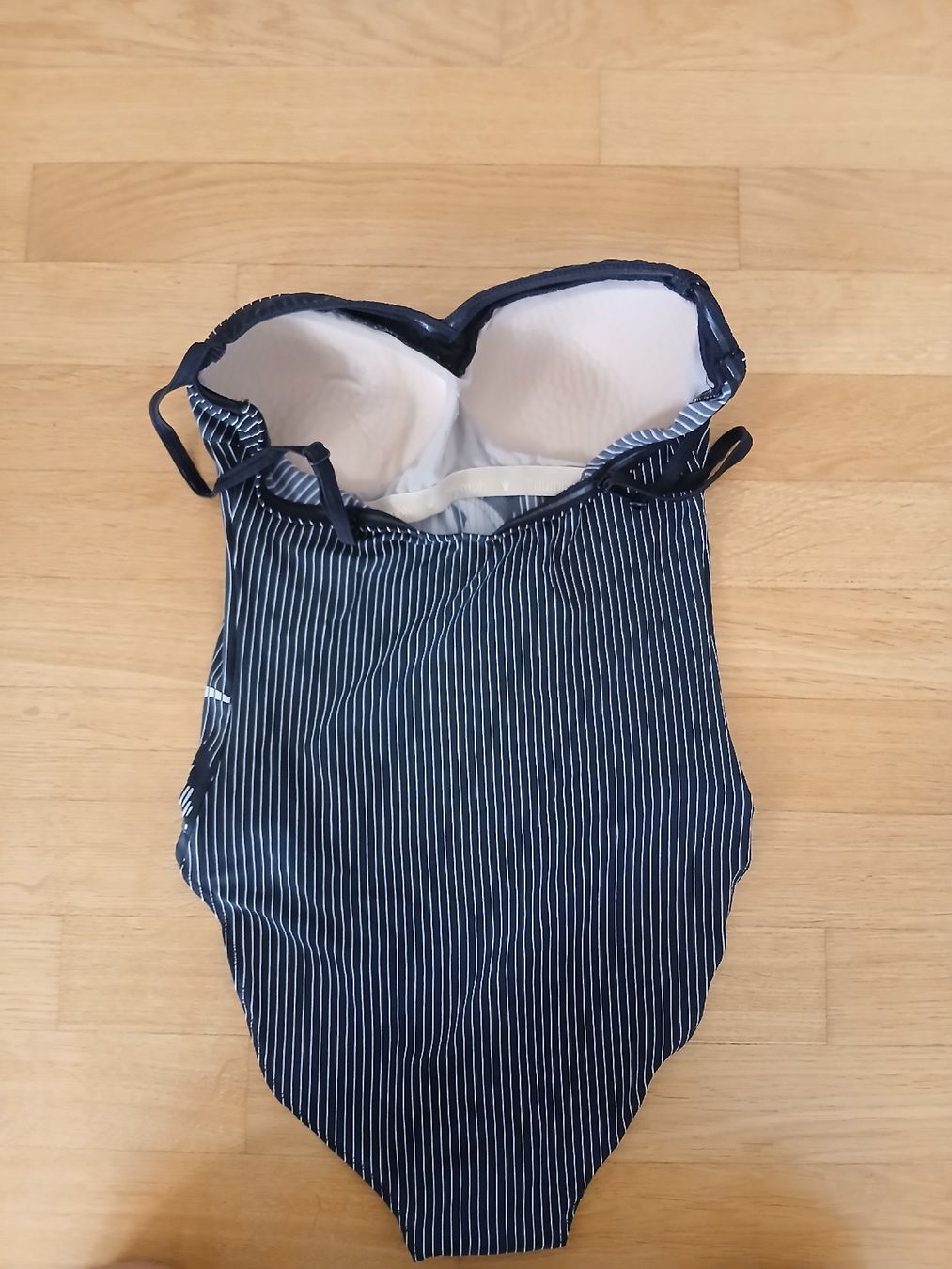 Triumph Badekleider & Bikinis: Badeanzug Triumph Grösse 42 Damen  – Gebraucht aus Bazenheid von vogeljr 1
