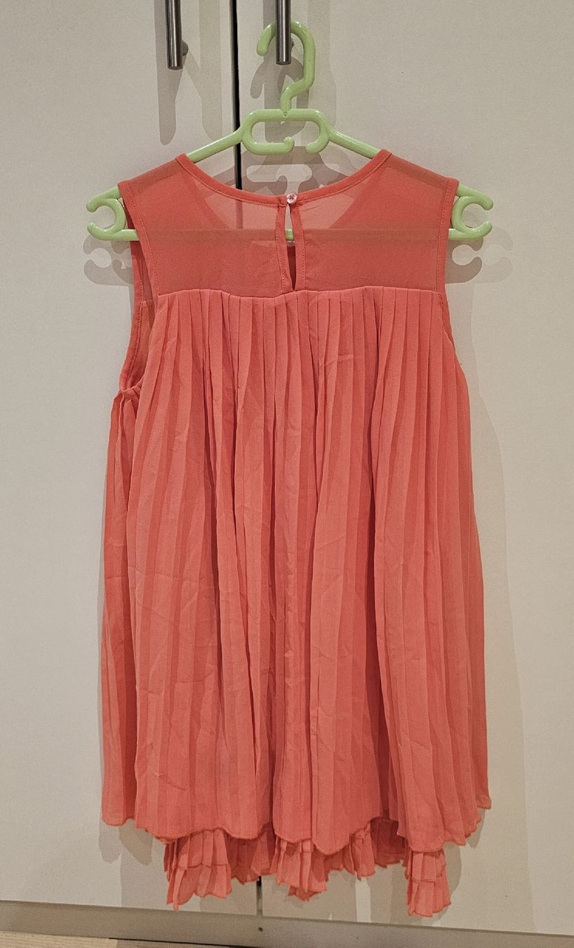 C&A Vestiti & Gonne: Luftiges Kleid für Mädchen – Usato da Fehraltorf venduto da Sumin 1