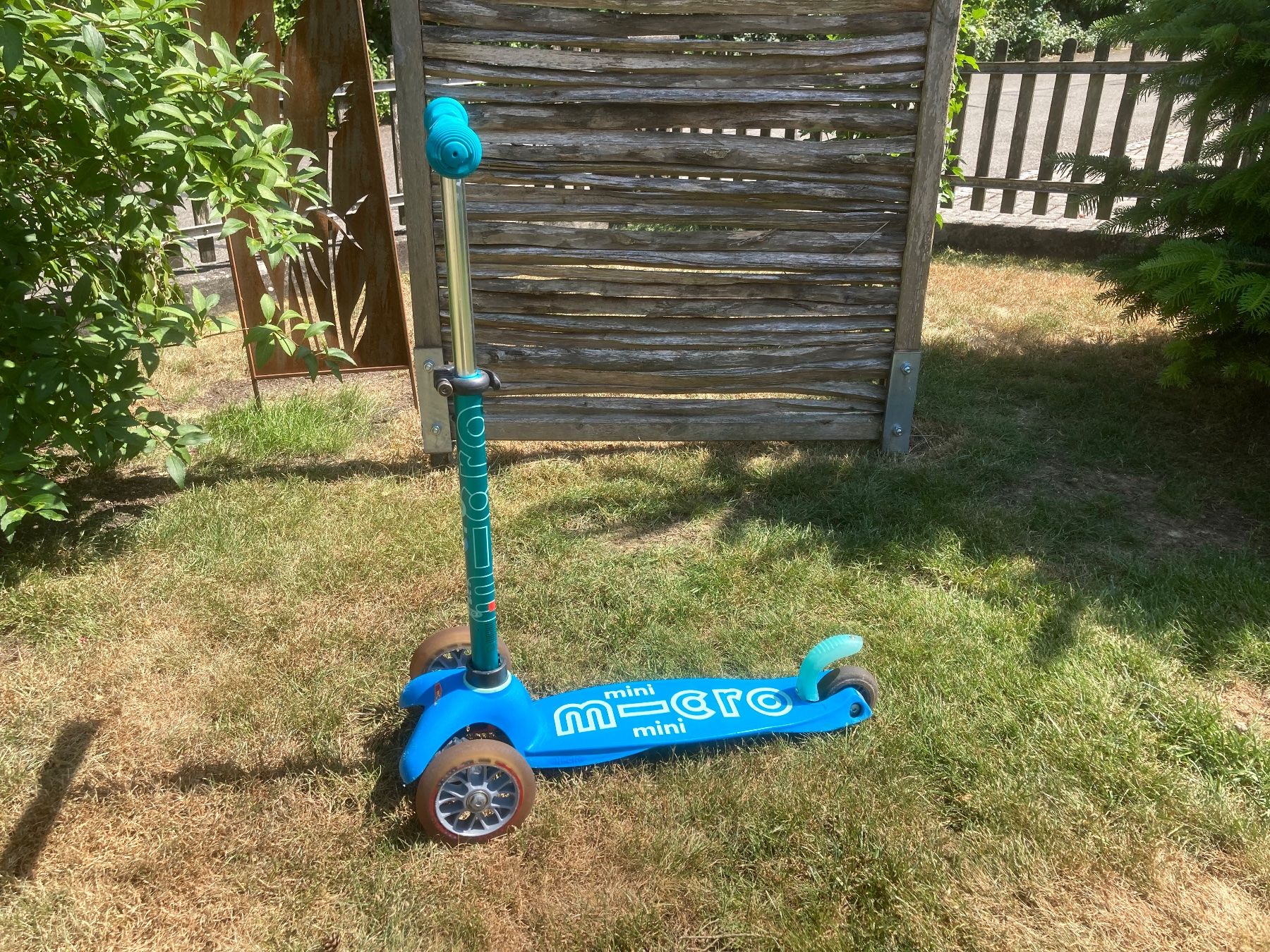 Micro Veicoli per bambini: Kinderscooter Mini Micro blau gebraucht – Usato da Dottikon venduto da Omiros87