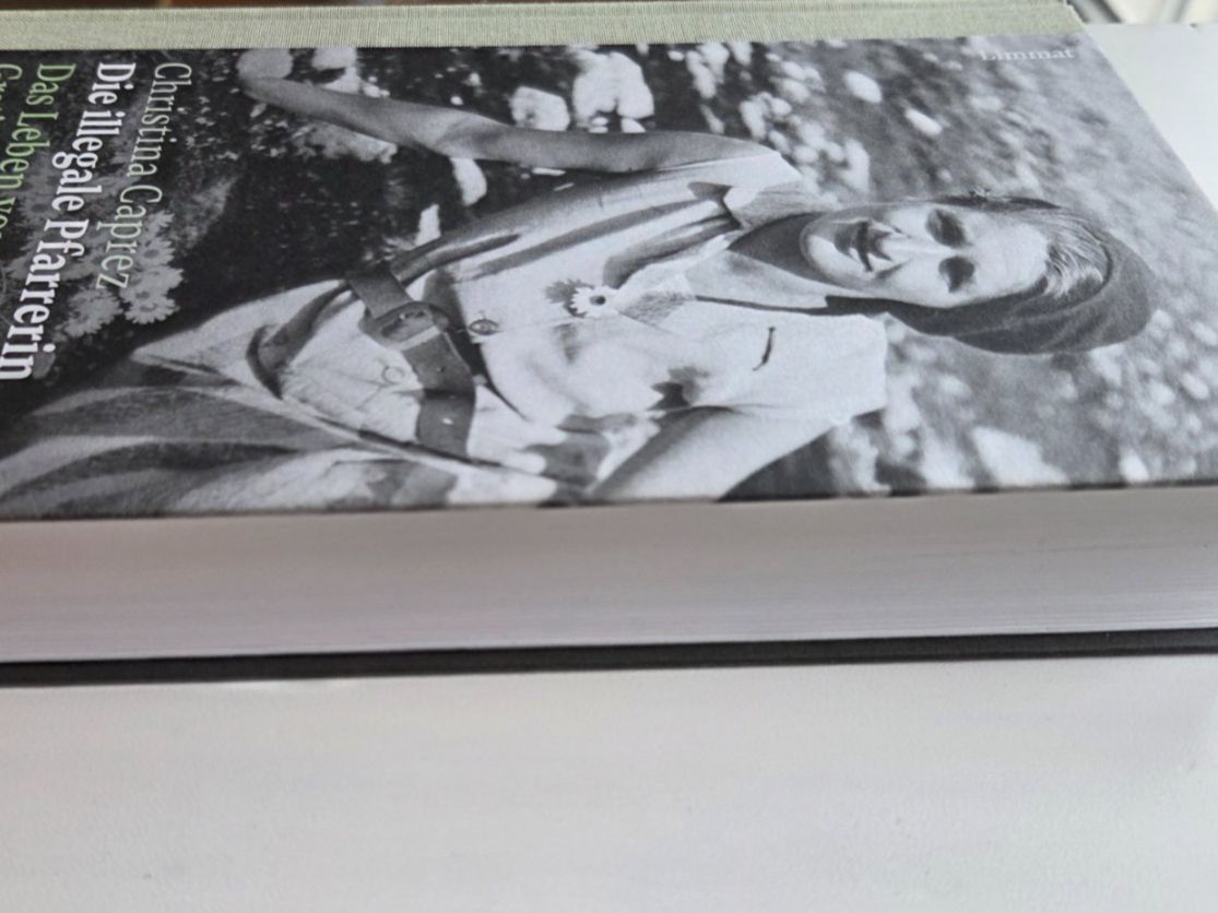 Libri: Christina Caprez, Die illegale Pfarrerin – Nuovo (secondo la descrizione) da Fislisbach venduto da Maieriisli25 3