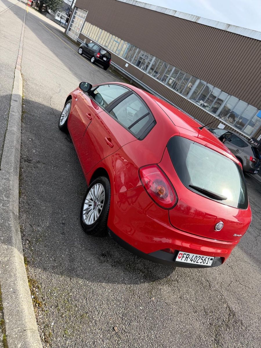 Fiat Automobili: Fiat bravo – Usato da Rueyres-les-Prés venduto da osm_6ncr