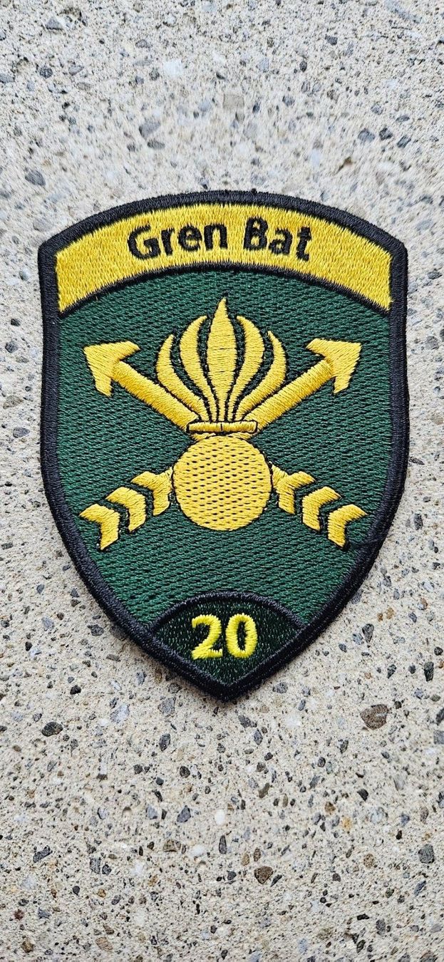 Schweizer Armee Placchette & Badge: *** Badge Grenadier ohne klett *** – Nuovo e nell'imballaggio originale da Riedholz venduto da fr_sIruP