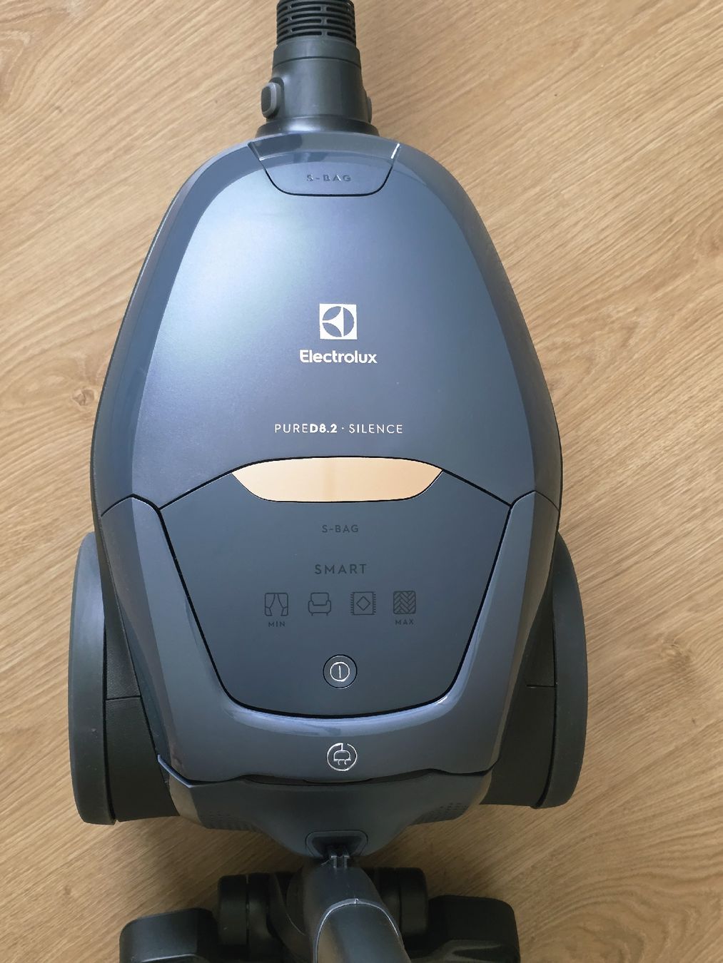 Electrolux Aspirapolveri & Accessori: Electrolux D8.2 Silence Vacuum Cleaner – Nuovo (secondo la descrizione) da dussnang venduto da sachin18