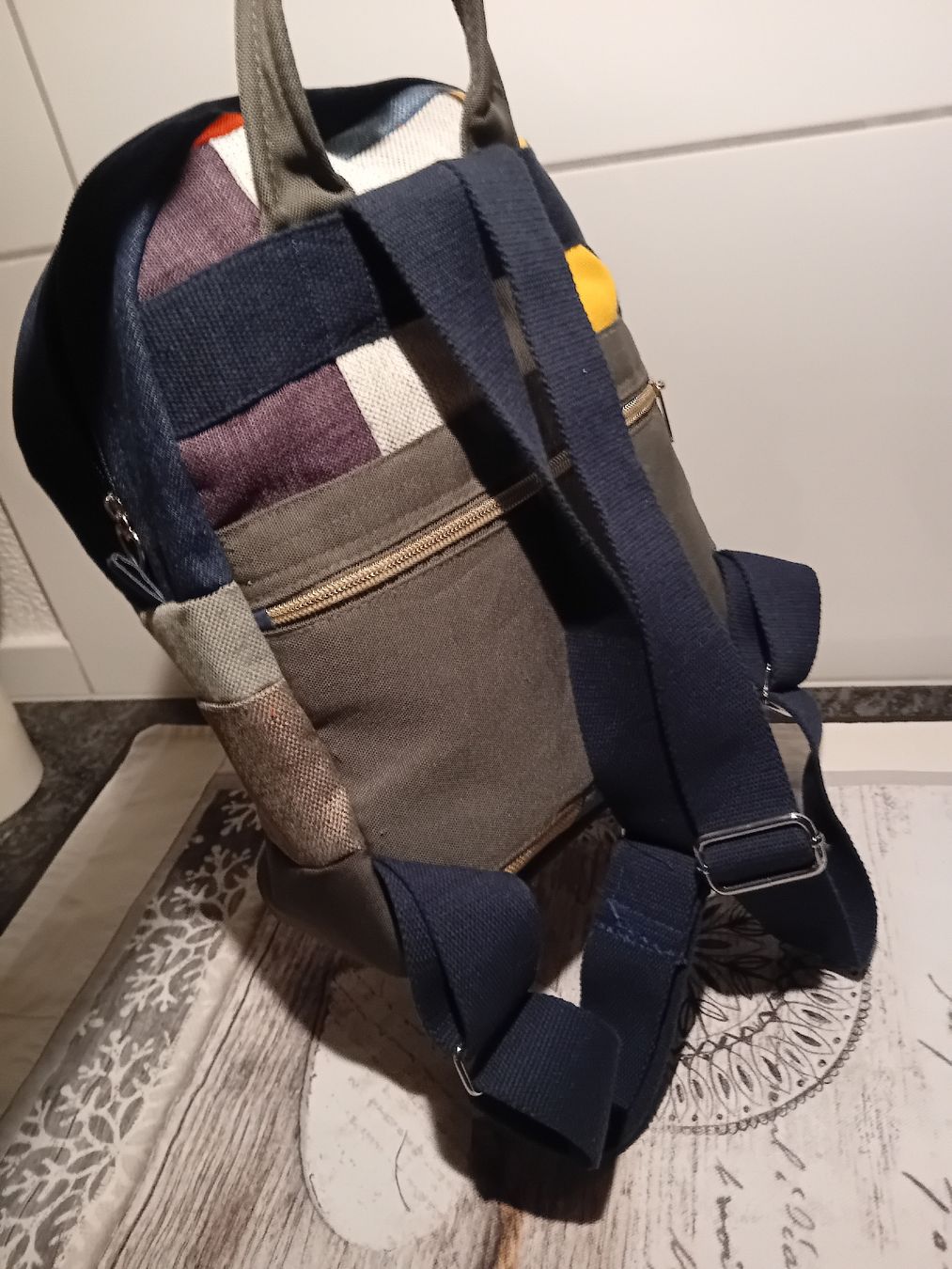Rucksäcke: Cooler Rucksack mit Stern, neuwertig! – Neu (gemäss Beschreibung) aus Burgdorf von carodesign1 5