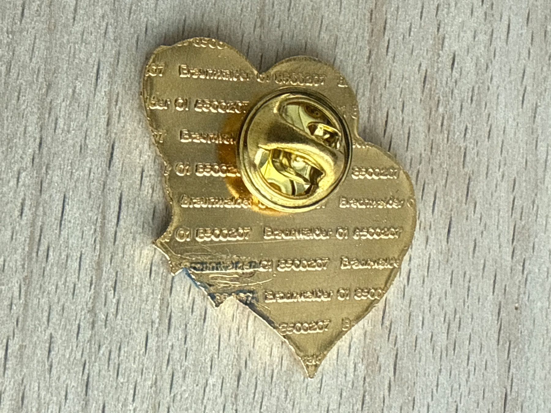 Placchette & Badge: Pin "Ich ha Di gärn" – Usato da Glattbrugg venduto da Schweigmatt 1