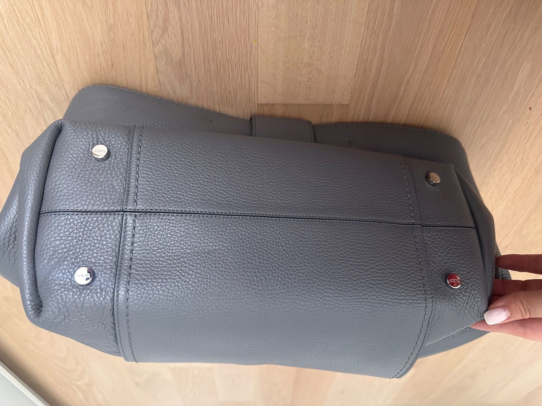 Tod'S Sacs femmes: Originale Tod's Ledertasche/Schopper – Neuf (Voir description) à Dübendorf par eld_5pbv 1