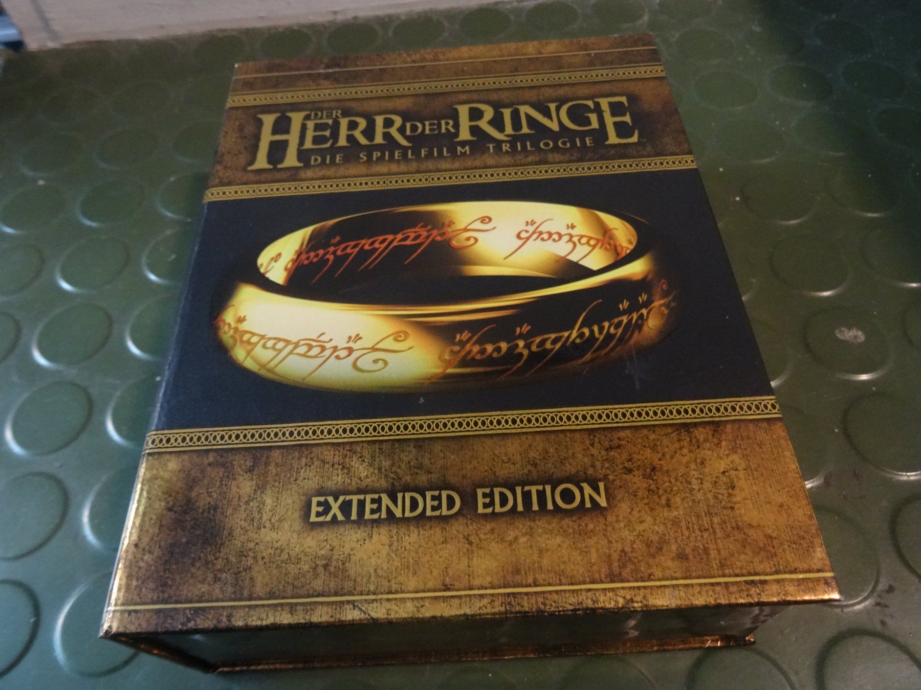 Tutti i DVDs: Der Herr der Ringe Extended Edition BLU-RAY BOX – Usato da Olten venduto da Disc-Verkauf