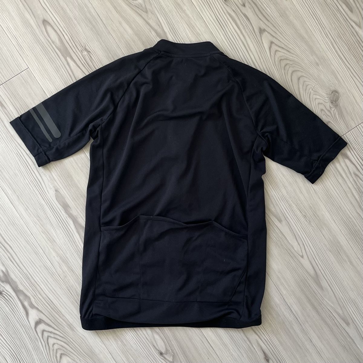 Canottiere & Pantaloni: Rennrad Trikot Damen – Usato da Basel venduto da Ankerkettenring 1