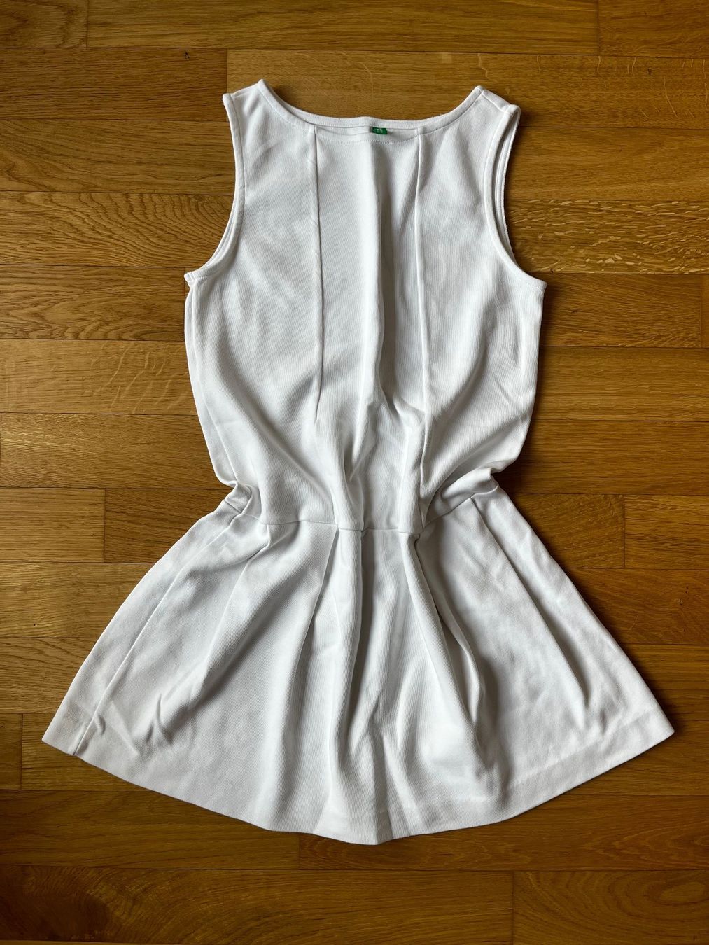 Benetton Kleider: Robe évasé blanche – Gebraucht aus La Tour-de-Trême von lol_85kj
