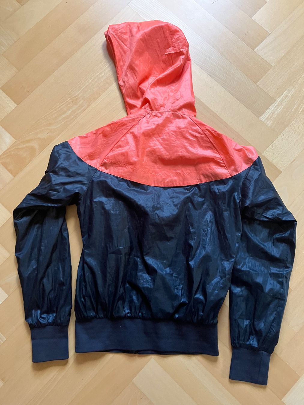 Nike Giacche: Nike Jacke Windjacke Grösse 152 - 164 – Usato da Zürich venduto da rebene 1