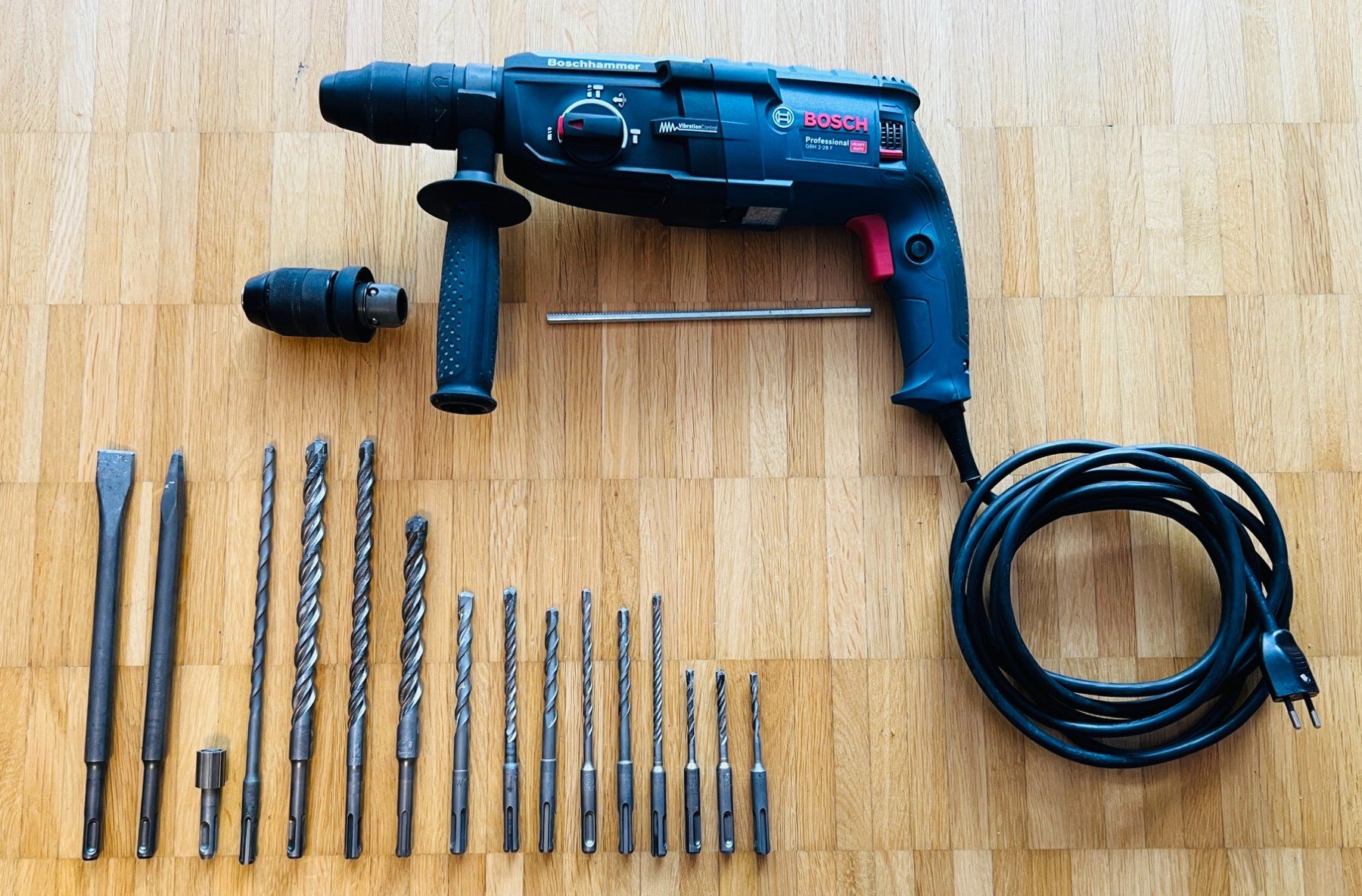 Bosch Trapani: Bohrhammer Bosch Professional GBH 2 - 28F – Usato da Holziken venduto da Wurzel540 2