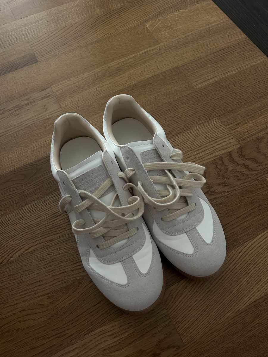 Scarpe da uomo: Weisse Sneakers – Nuovo (secondo la descrizione) da Zürich venduto da yaraboner