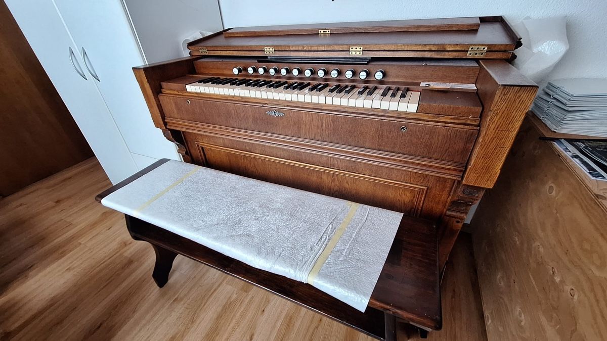 Vintage Strumenti musicali: altes Harmonium Vintage – Usato da Seewen SZ venduto da shaky01 3
