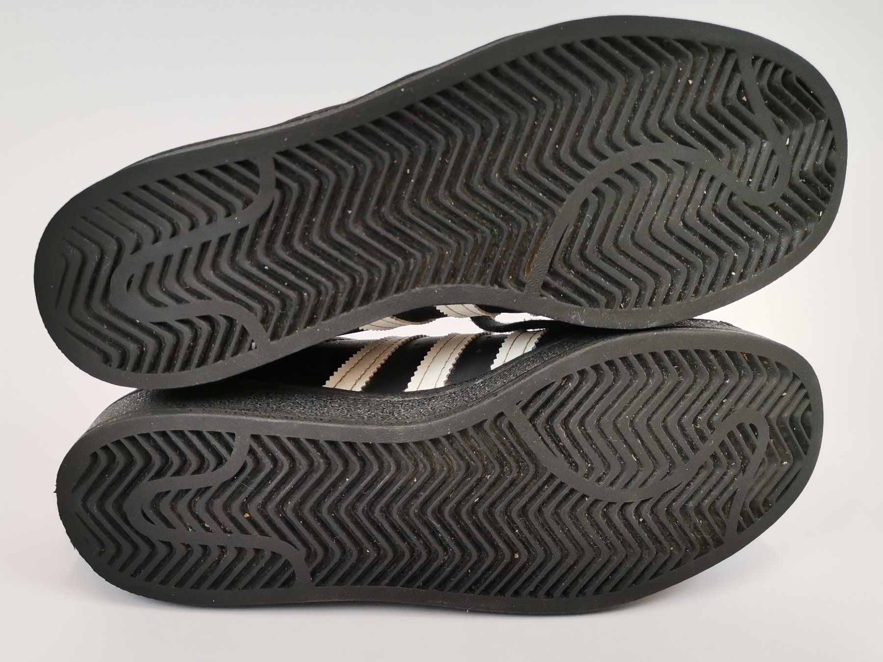 Adidas Chaussures hommes: ADIDAS Sneaker Superstar Schwarz Gr. 35 – D'occasion à Schaffhausen par Restwert_SH 6
