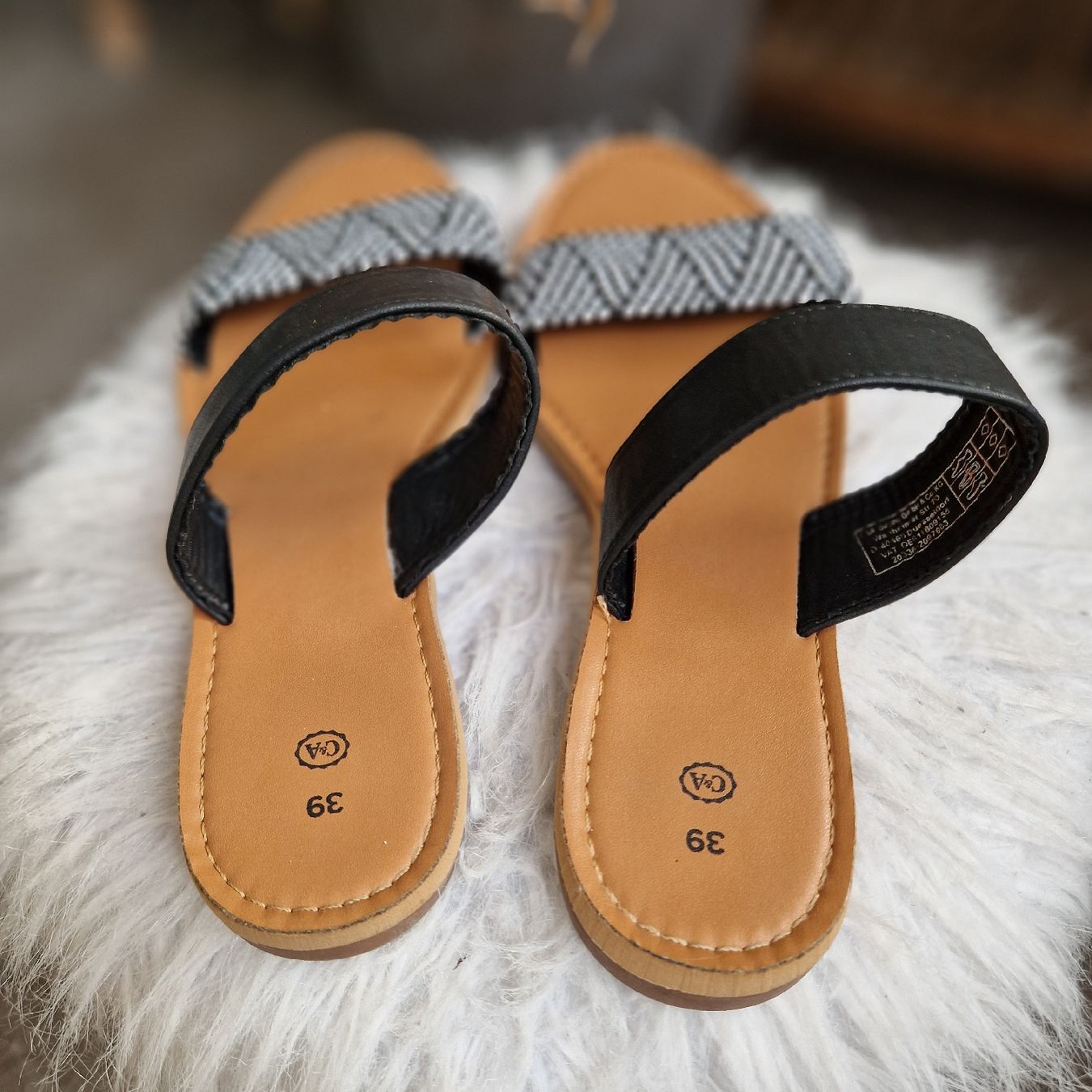 Scarpe da donna: Sandalen 2 Paar Gr. 39 – Usato da Nendeln venduto da Zopfie_ 2