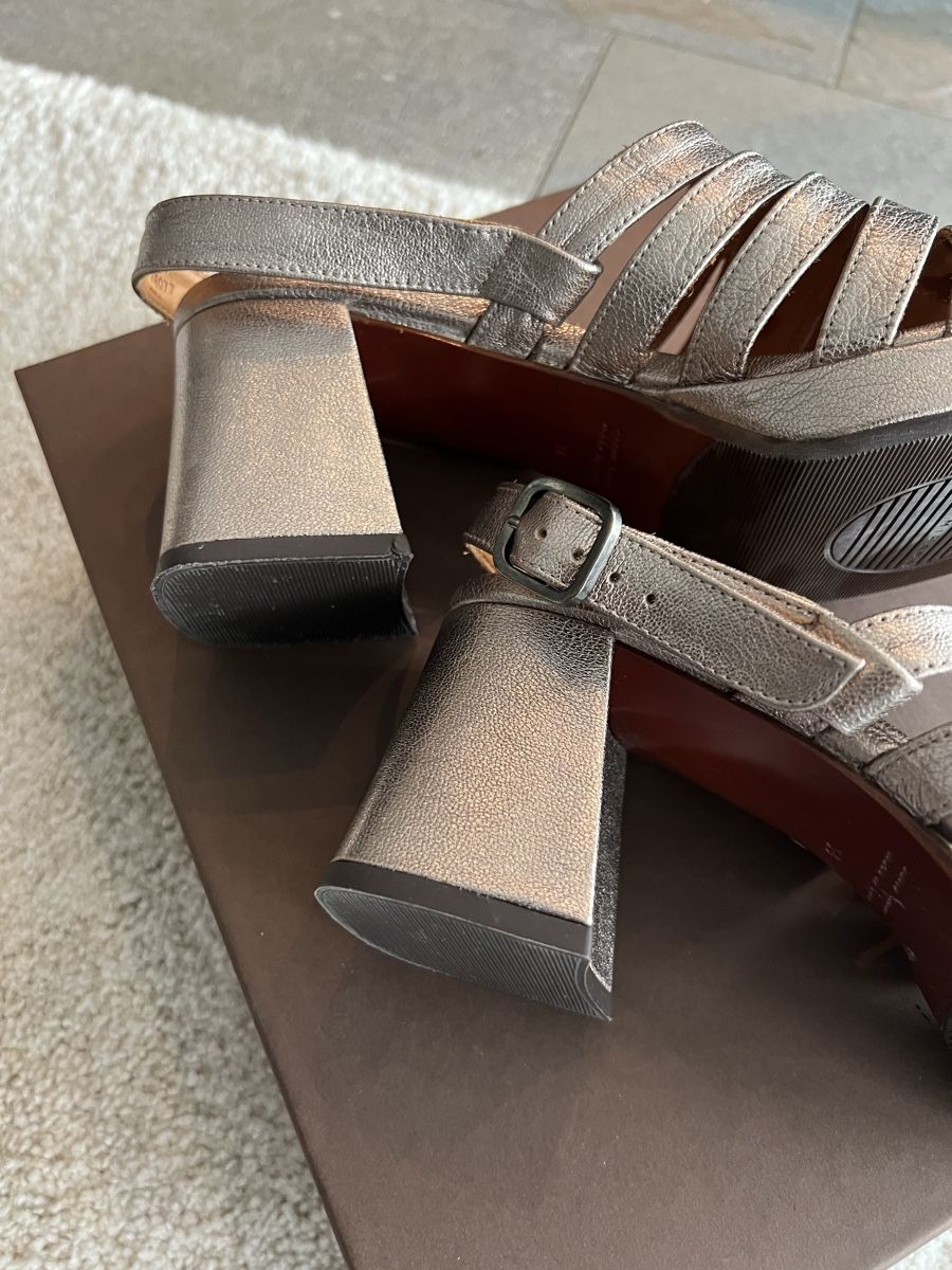 Chie Mihara Scarpe da donna: Toller Sommer-Schuh von Chie Mihara – Usato da Ostermundigen venduto da Malediva 2