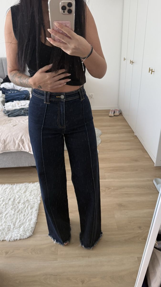Stradivarius Jeans: Jeans – Neu (gemäss Beschreibung) aus Biel/Bienne von diana.diana 1