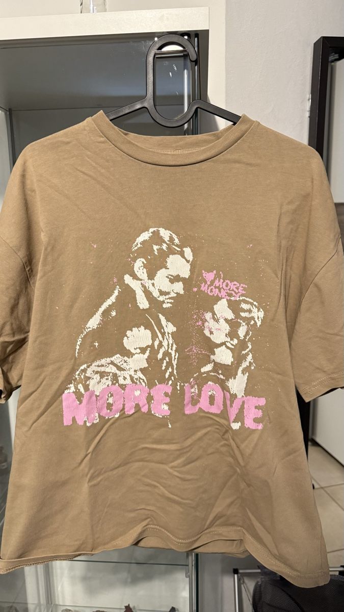 T-Shirts: More Money More Love Tshirt grösse S – Gebraucht aus winikon von lfisch04