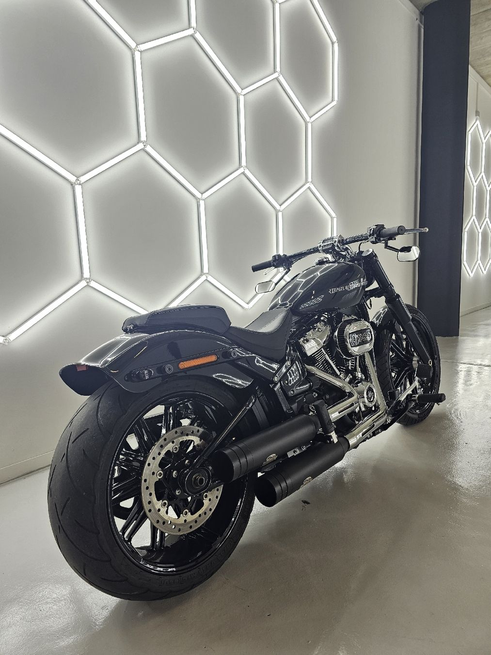 Harley-Davidson Chopper: Harley-Davidson FXBRS 114 – Nuovo (secondo la descrizione) da Winterthur venduto da JaskoSa 2