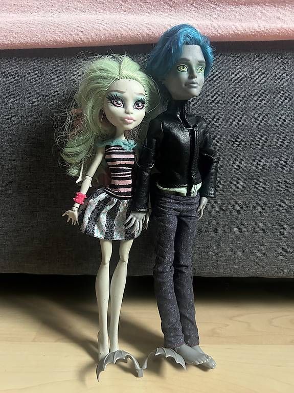 Bambole: Garrett and Rochelle monster high – Usato da Fällanden venduto da son_9gmf