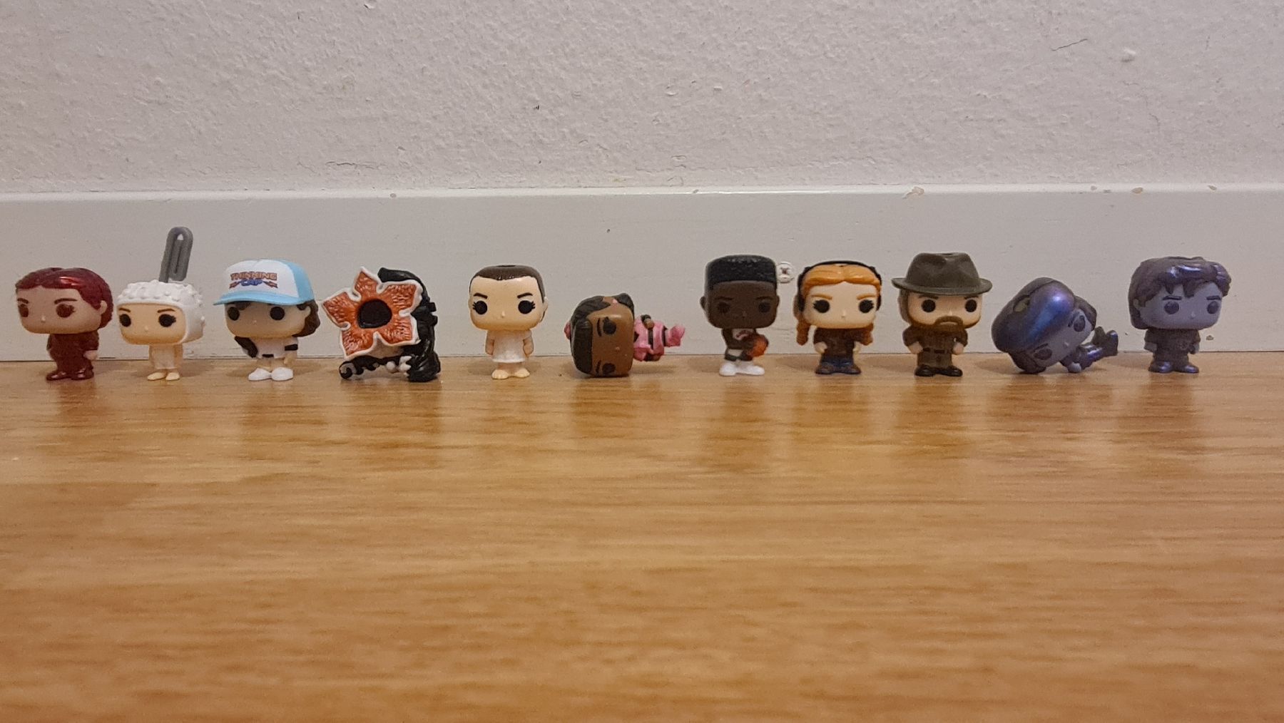 Funko Statuette: Stranger Things Kinder Joy 11 Figuren – Nuovo (secondo la descrizione) da Burgdorf venduto da Metemuk