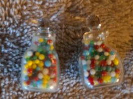 Süsse Bonbongläser aus echtem Glas, gefüllt, fürs Puppenhaus