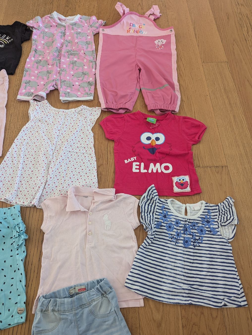 Lotti & Set di vestiti: Kleiderpaket Grösse 86 – Usato da Wallisellen venduto da Taurusit 1