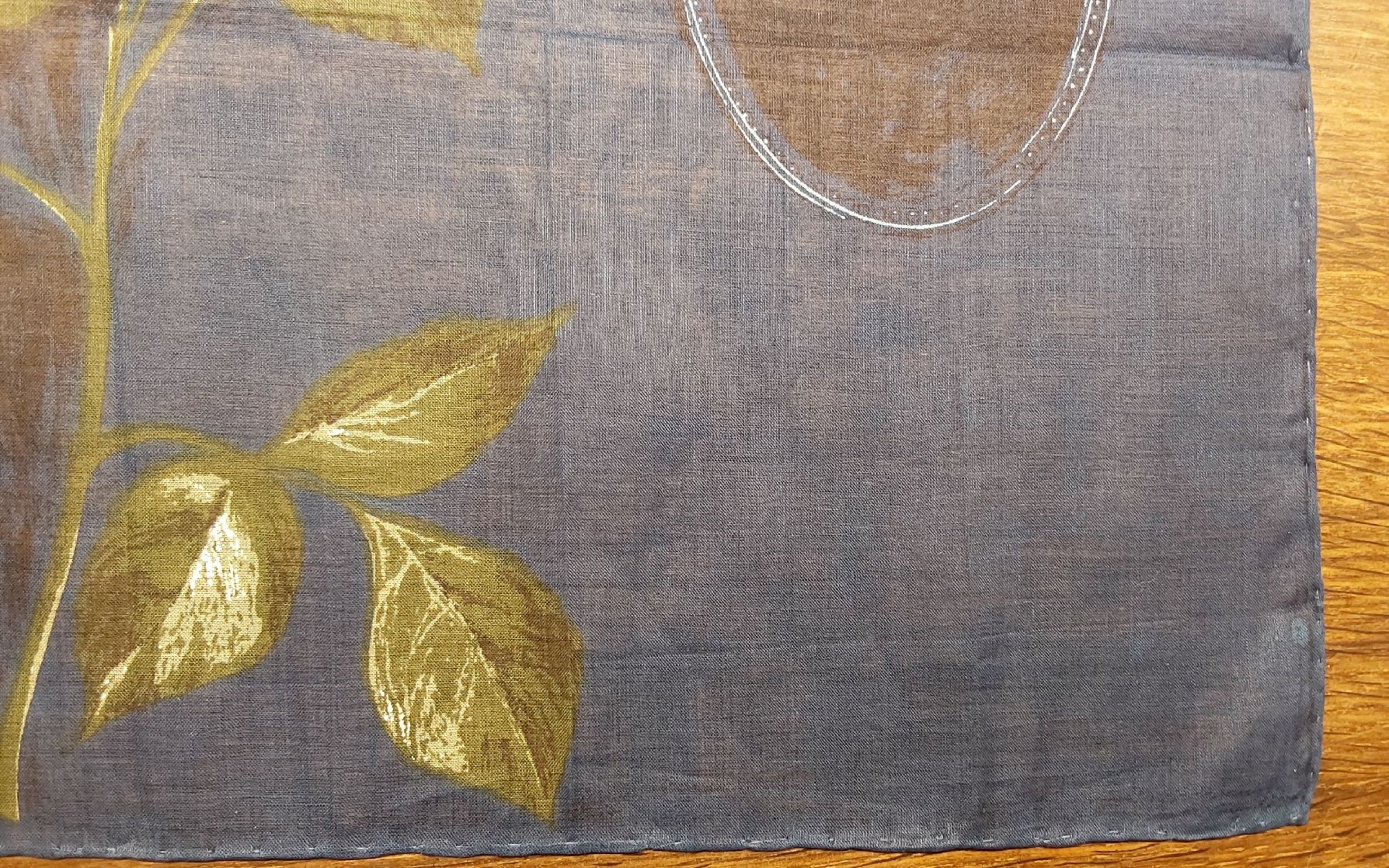 Autres vêtements & accessoires: Taschentuch Motiv Rose – Neuf avec emballage d'origine à Köniz par scopello12 1