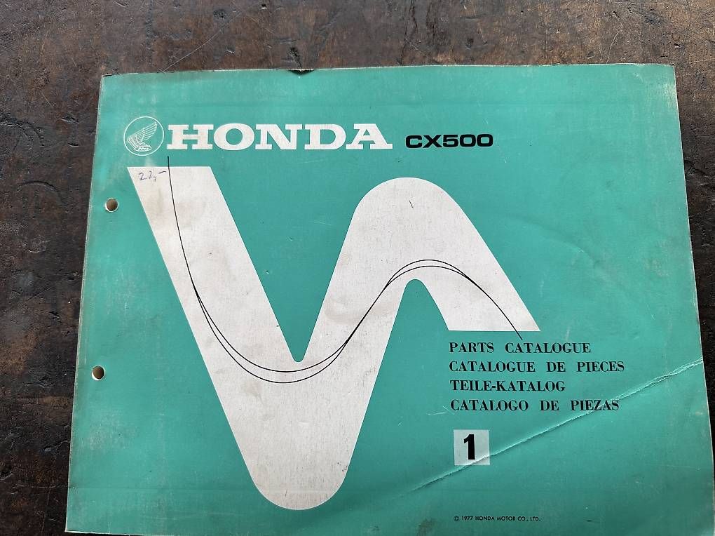 Libri: Teilekatalog Honda CX 500 – Usato da Dättlikon venduto da Becd