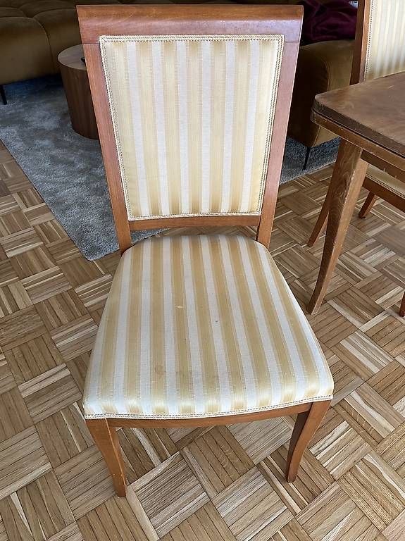 Set di tavolo e panche: Esstisch inklusive 4 Stühle – Usato da Worben venduto da rahel.bloch 3