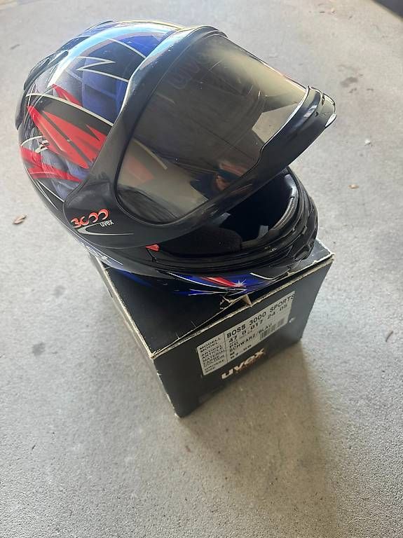 Uvex Caschi & visiere: Casque intégral moto UVEX Sport – Usato da Pully venduto da Snj