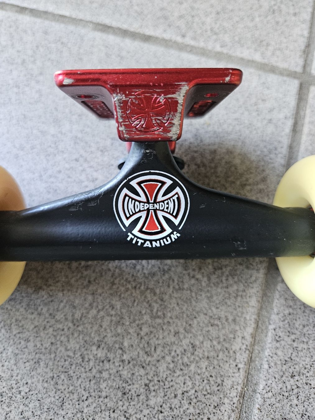 Skateboards: axes de skate independent – Usato da Tramelan venduto da Vipers1 1