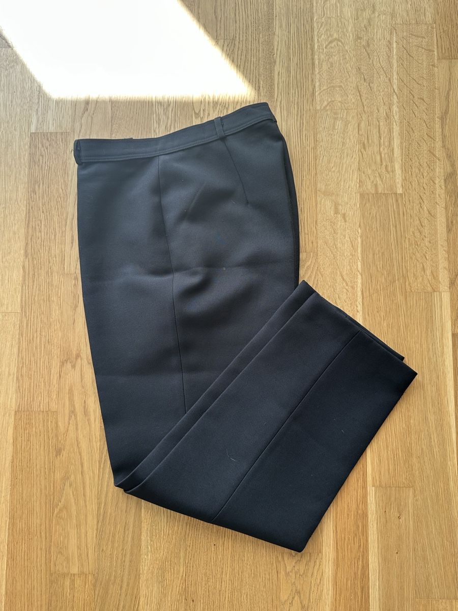Pantaloni: Pants polyester black size C46/20 made in Denmark – Usato da Brittnau venduto da iBazuka