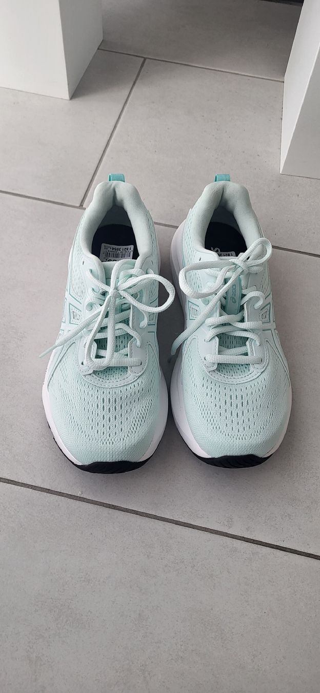 Asics Scarpe da donna: Asics AmpliFoam + – Nuovo (secondo la descrizione) da Thierachern venduto da Anastasia123 1