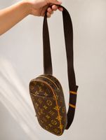 LOUIS VUITTON ❤ Damier Waist Bag (Unisex)